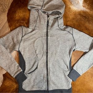 Lululemon Scuba Hoodie - Size 4